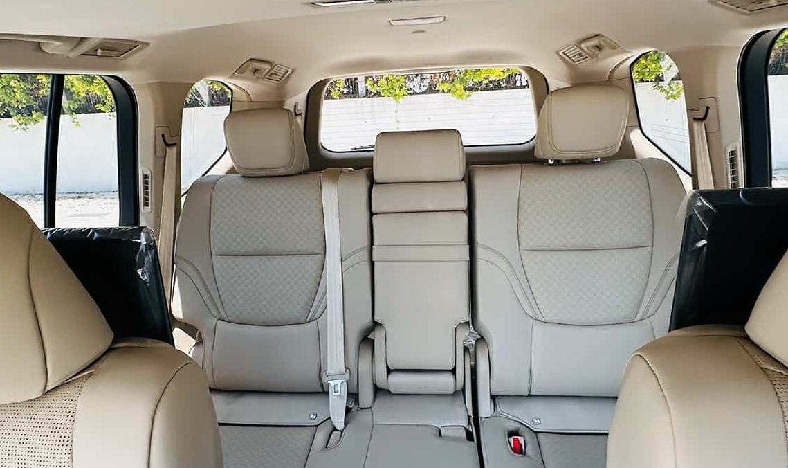 Detail Picture Toyota Land Cruiser VXR V8 2022 - Rent in Dubai