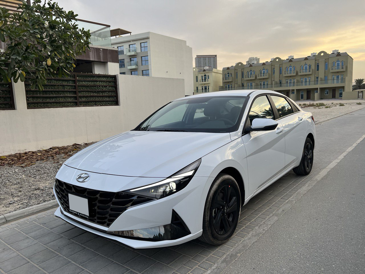 Detail Picture Hyundai Elantra - Rent in Dubai