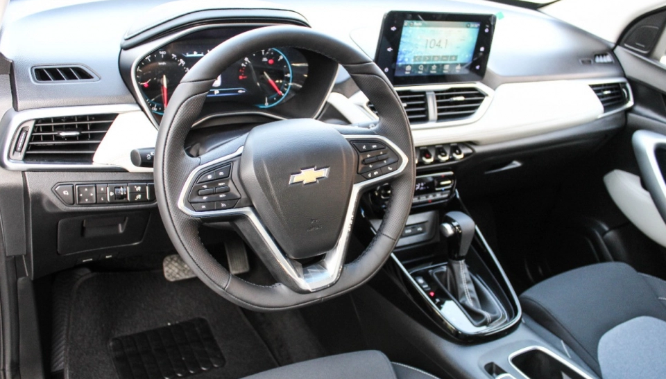 Detail Picture Chevrolet Captiva 2023-2024 - Rent in Dubai