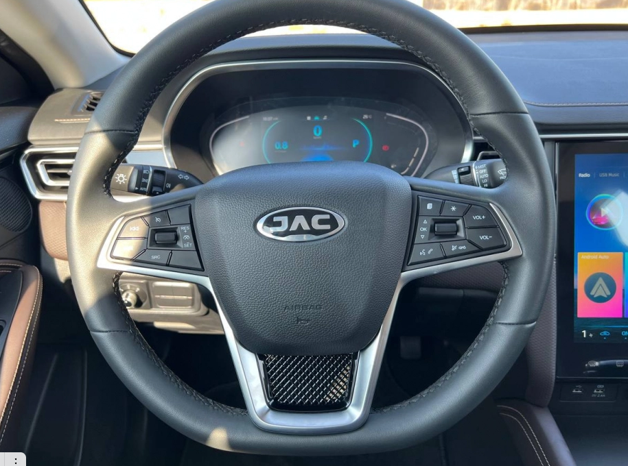 Detail Picture JAC J7 2023-2024 - Rent in Dubai