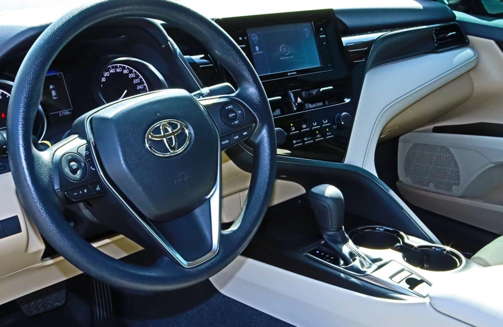 Detail Picture Toyota Camry 2023-2024 - Rent in Dubai