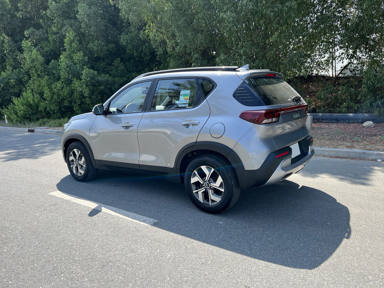 Detail Picture Kia Sonet - Rent in Dubai