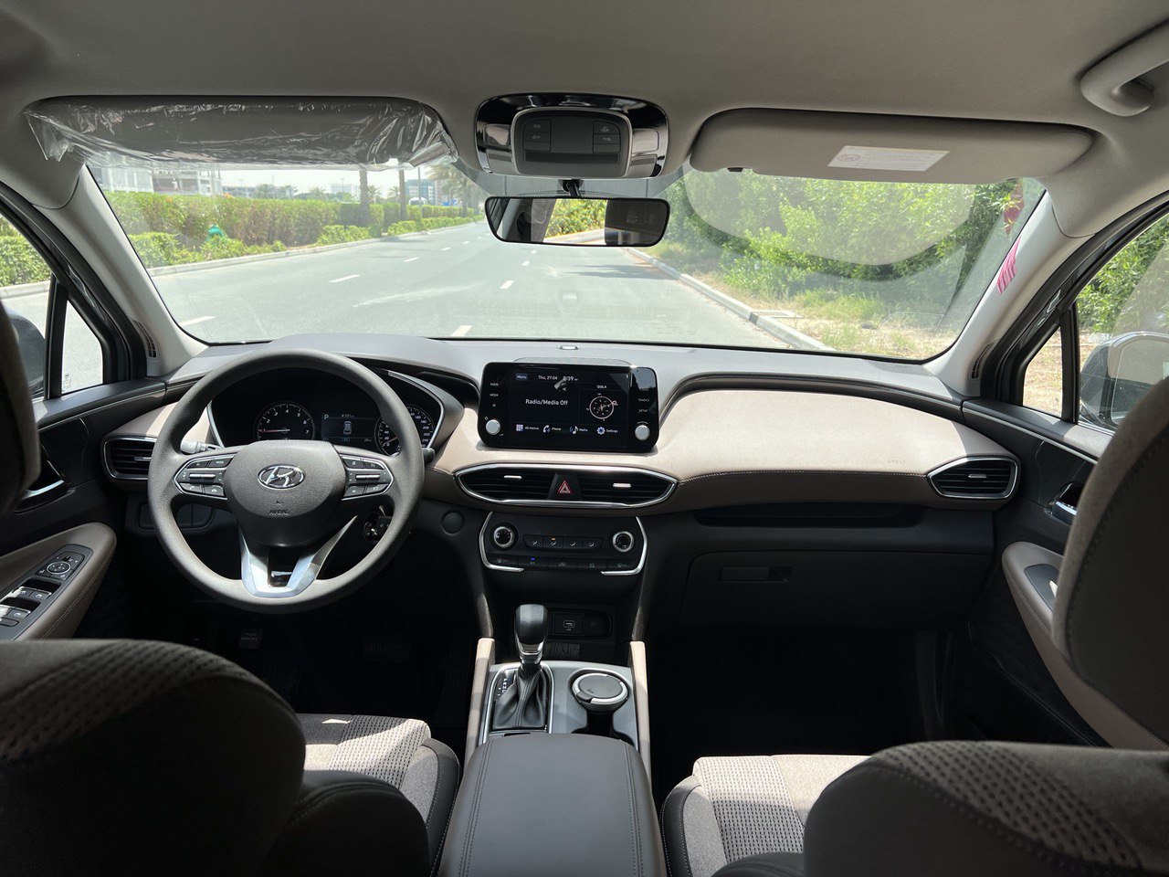 Detail Picture Hyundai Santa Fe - Rent in Dubai