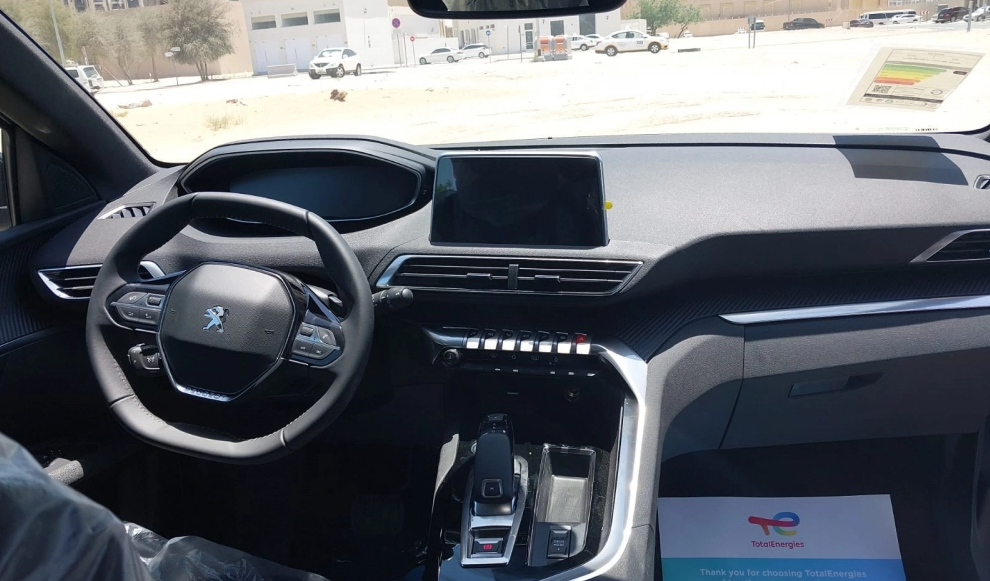 Detail Picture Peugeot 3008 2023-2024 - Rent in Dubai
