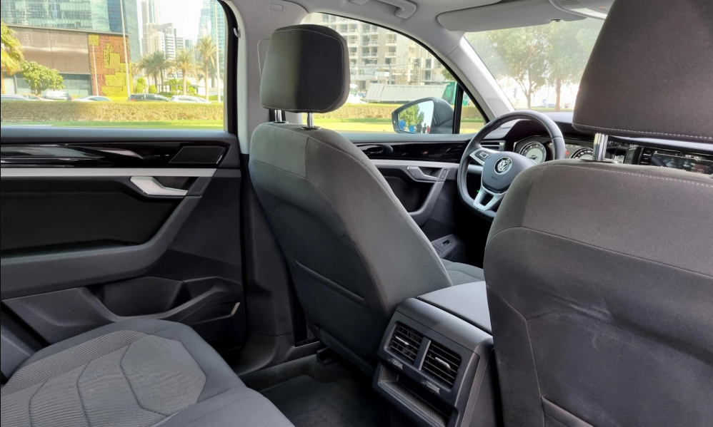 Detail Picture Volkswagen Touareg 2021 - Rent in Dubai