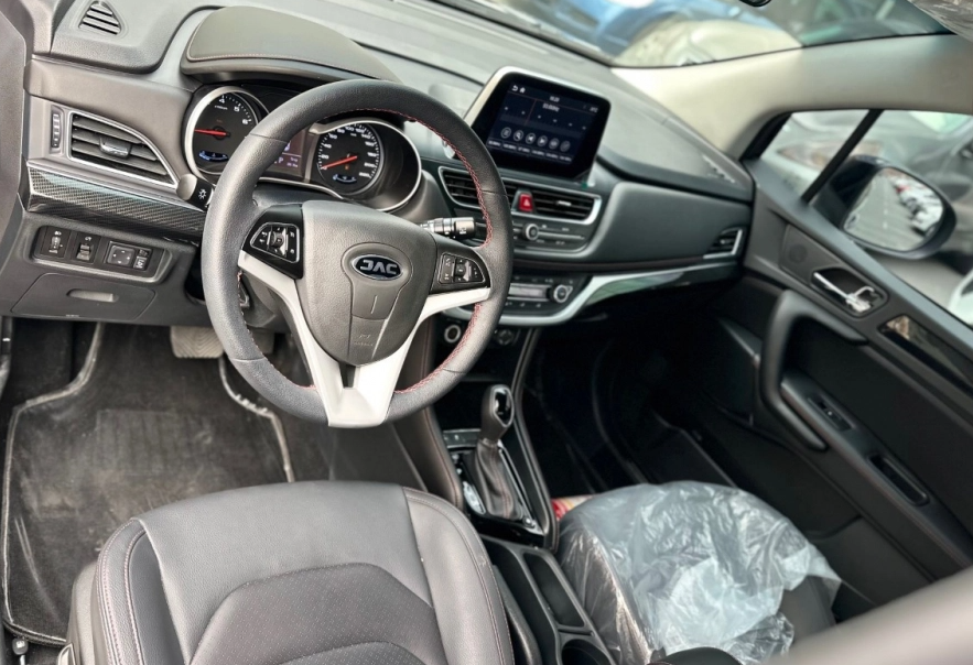 Detail Picture JAC JS3 2023-2024 - Rent in Dubai