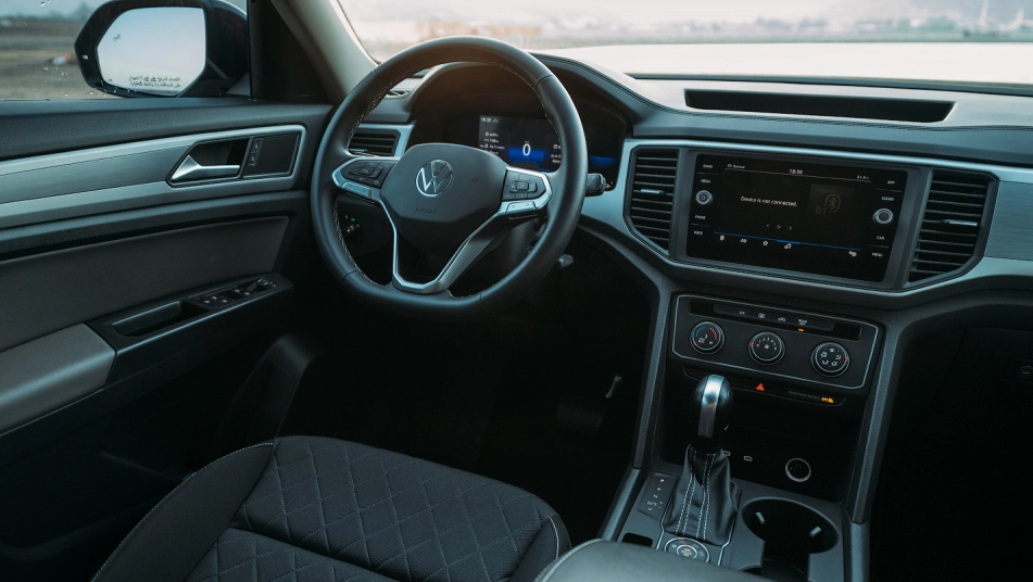 Detail Picture Volkswagen Teramont 2023-2024 - Rent in Dubai